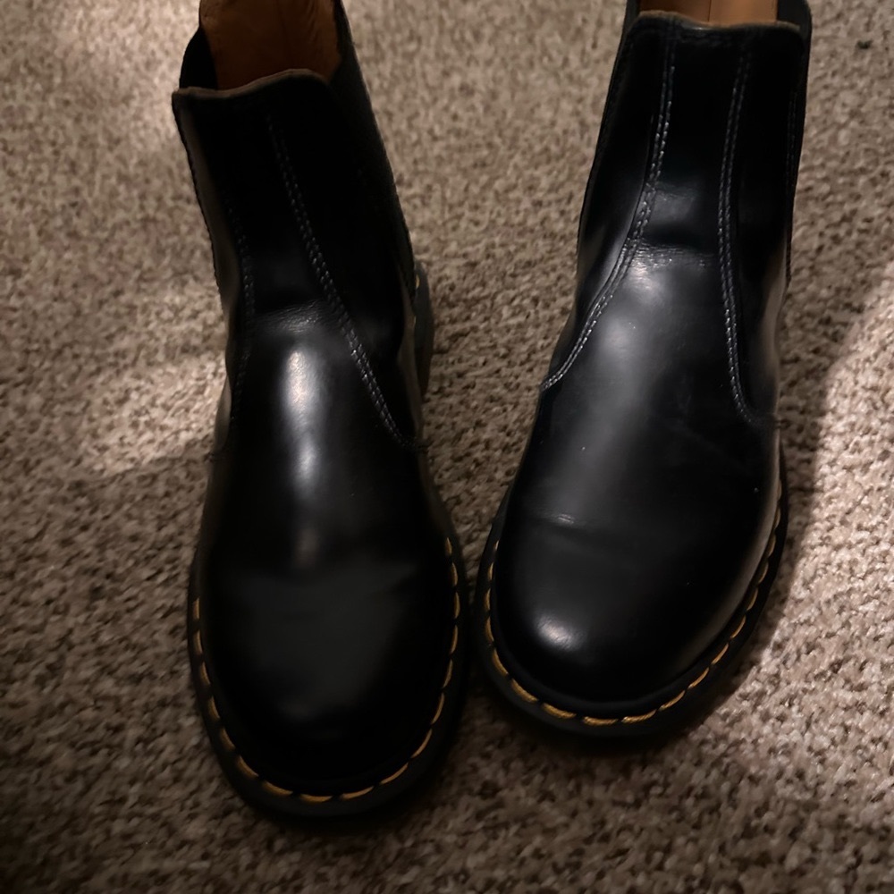 Like new warn once had foot surgery and can’t wear them now